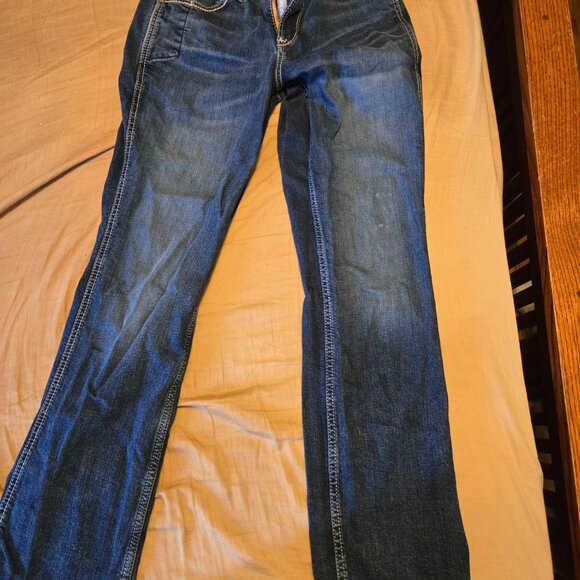 Size 30s Ariat Jean - Picture 4 of 4